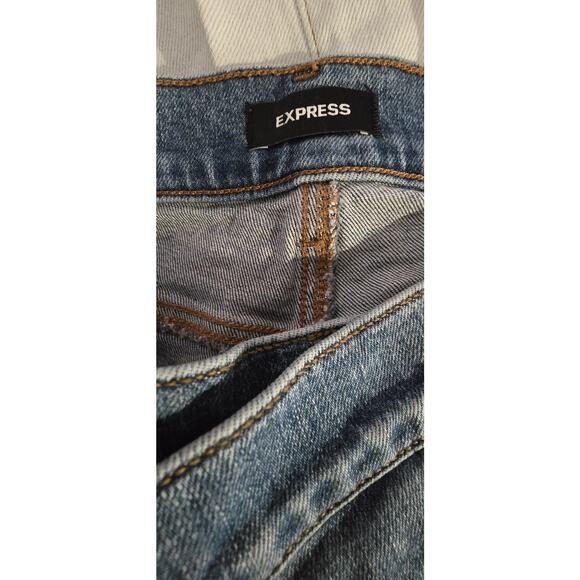 EXPRESS 70s Flare Mid Rise Frayed Hem Denim Jeans Size 6 - Picture 9 of 12